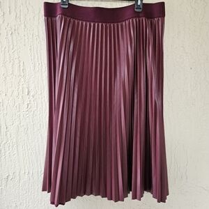 NWT Vera Wang Pleather Pleated Burgundy Skirt Women's Size XXL